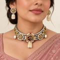 Padma Rekha hasli necklace and matching earrings — model view