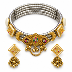 Kanak Raag hasli and earrings — white view